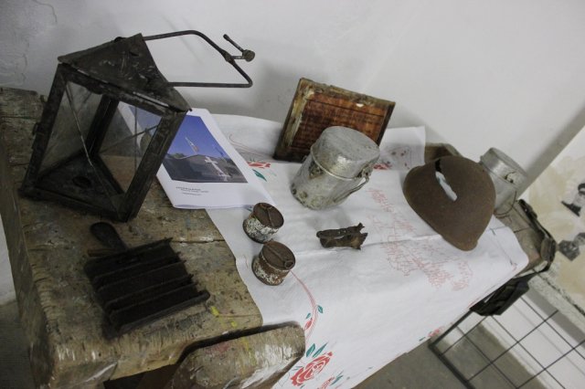 cimeli rinvenuti a cefalonia da mario gelera foto di f. brunetta